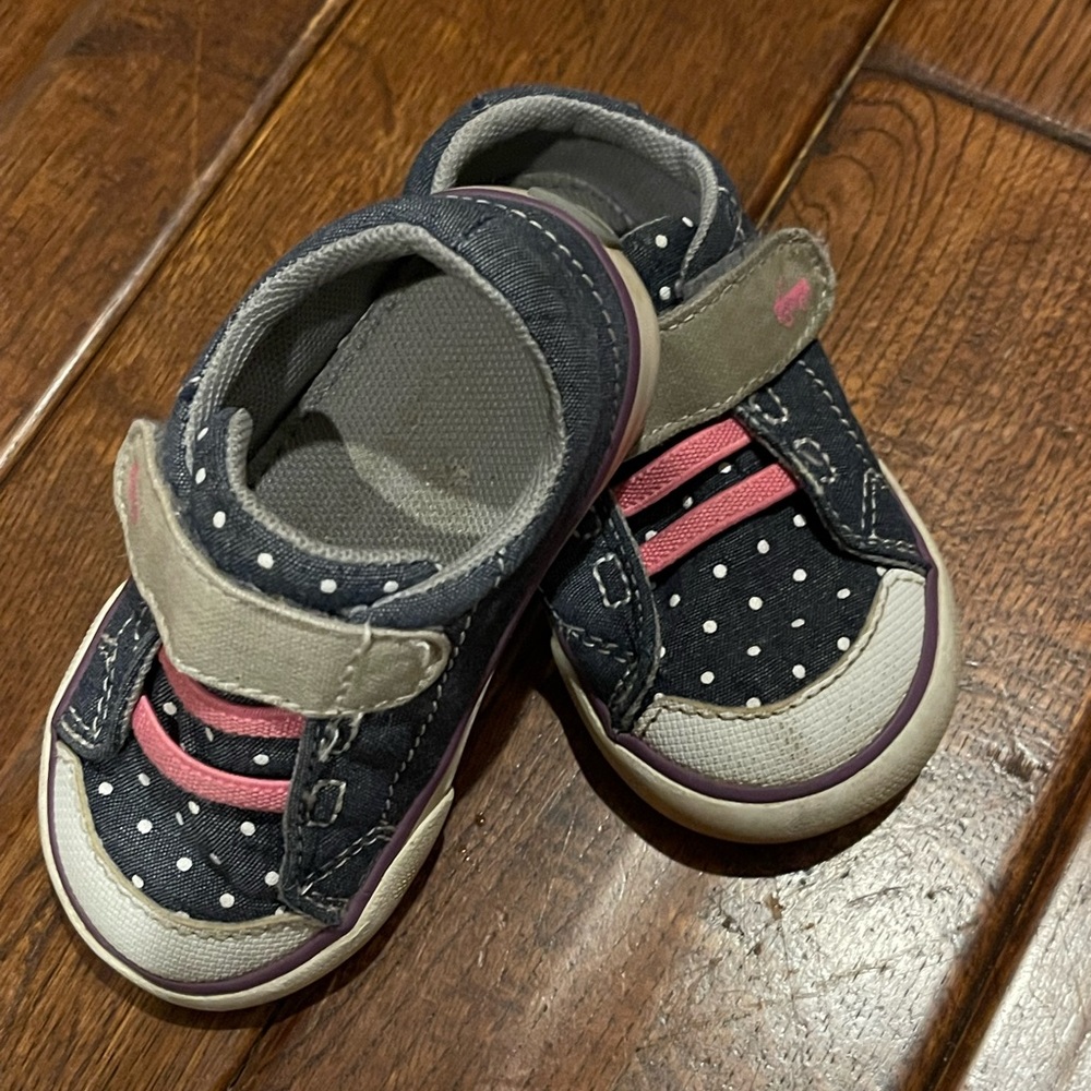 See Kai Run polka dot sneakers